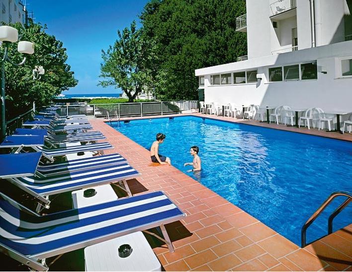 Hotel London Cattolica Luaran gambar