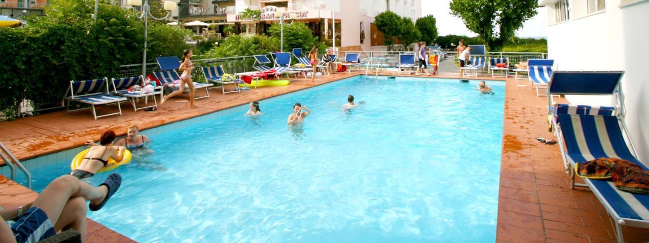 Hotel London Cattolica Luaran gambar