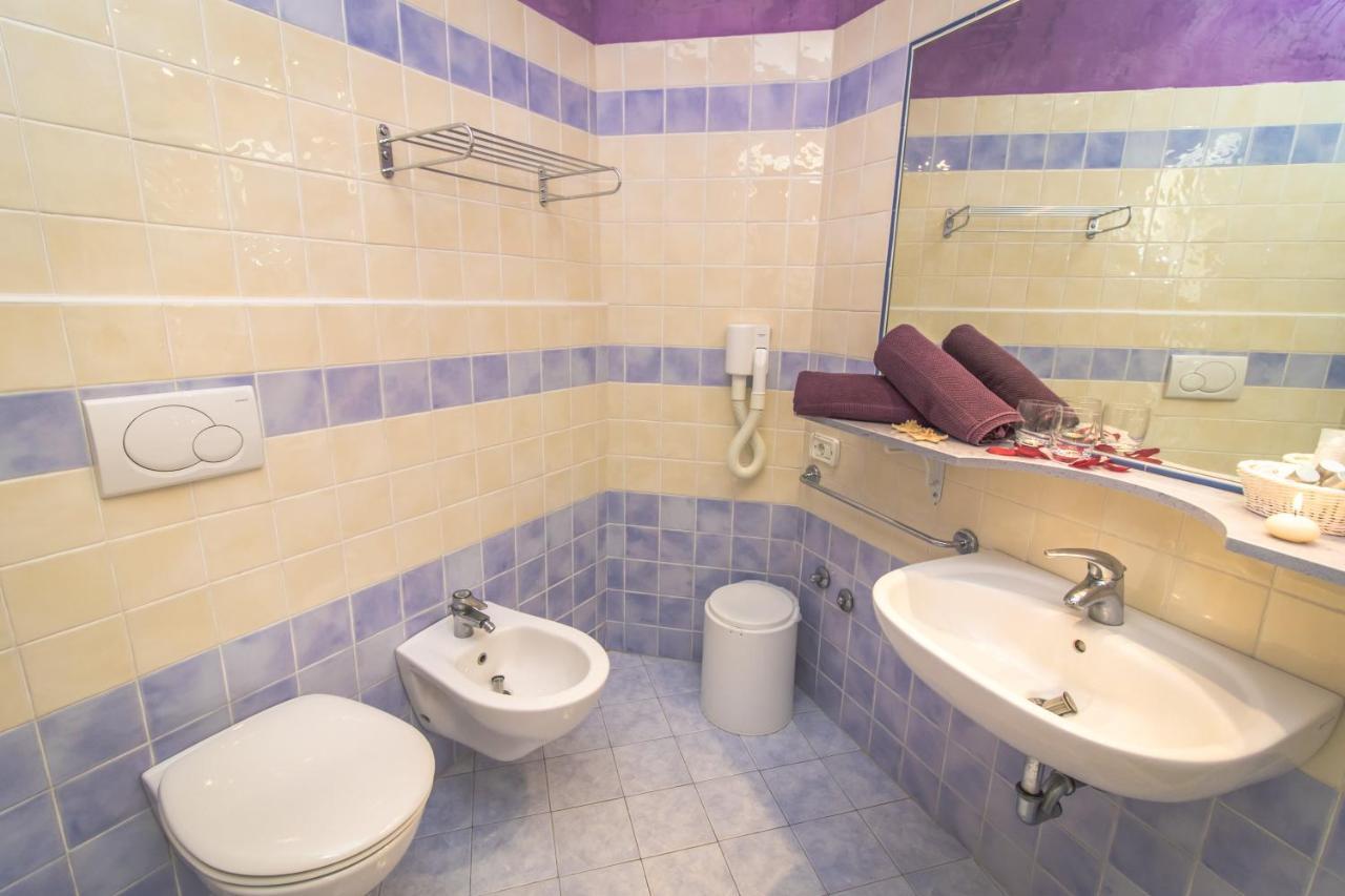 Hotel London Cattolica Luaran gambar
