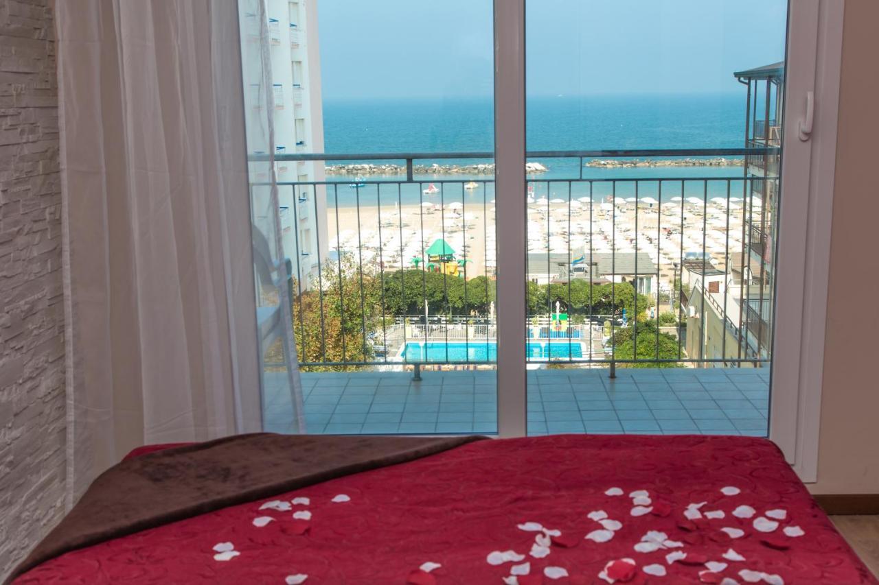Hotel London Cattolica Luaran gambar