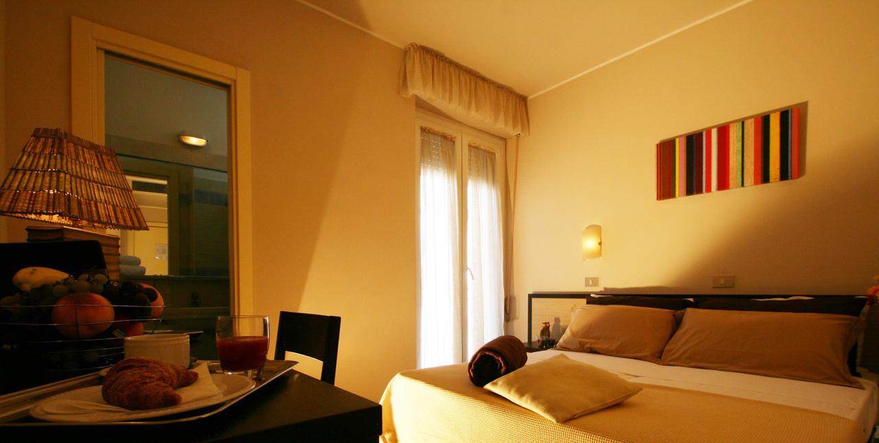 Hotel London Cattolica Luaran gambar